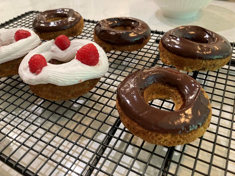 Paleo Donuts {baked, gluten-free}